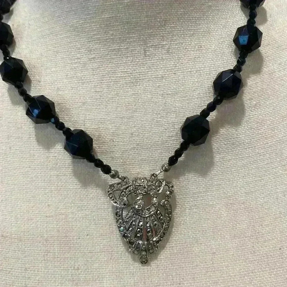 Choker - Picture 1 of 4